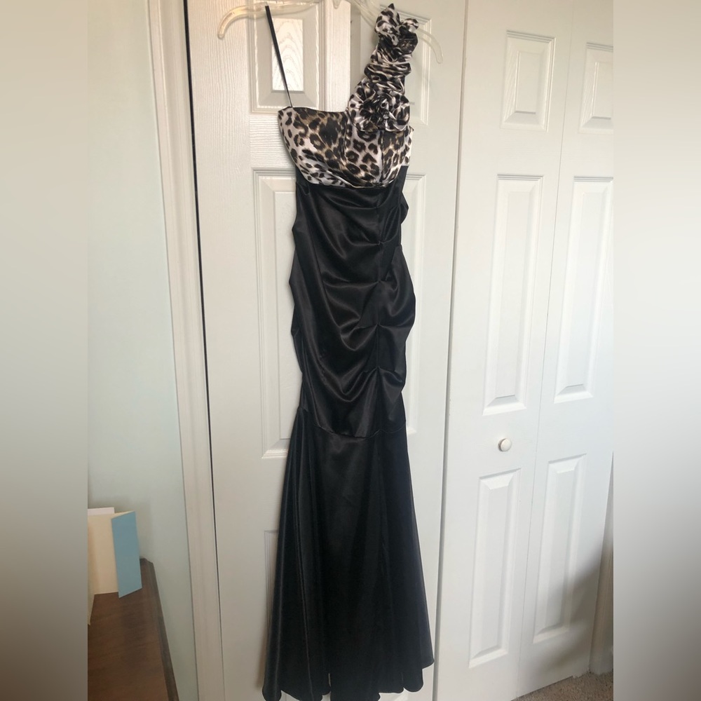 Prom/formal dress